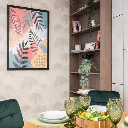 Botanlque 1br In Business Centre *