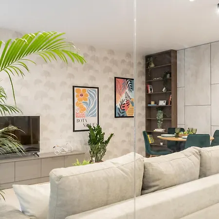 Apartment Botanlque 1br In Business Centre