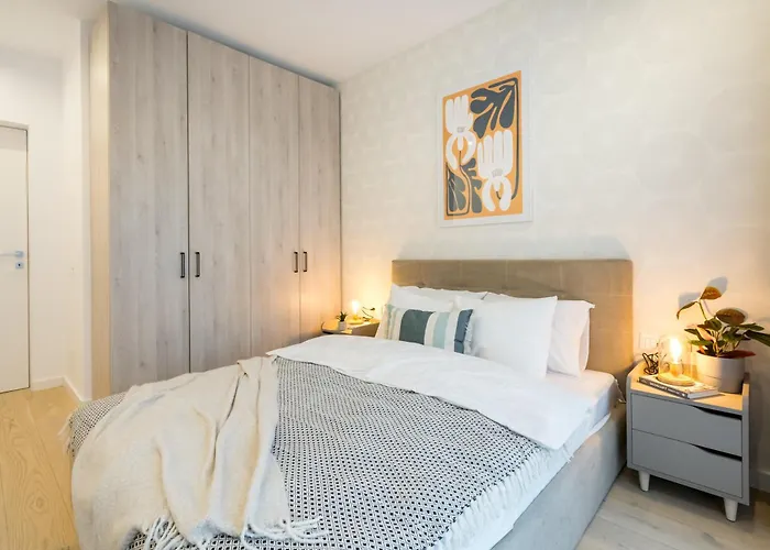 Botanlque 1br In Business Centre Apartament