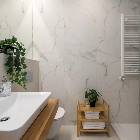 Botanlque 1br In Business Centre Bukarest