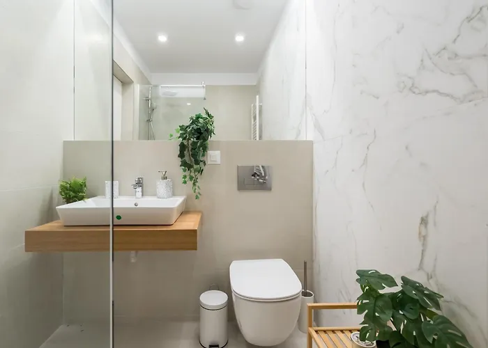 דירה Botanlque 1br In Business Centre