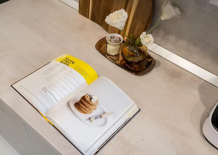 Botanlque 1br In Business Centre דירה *